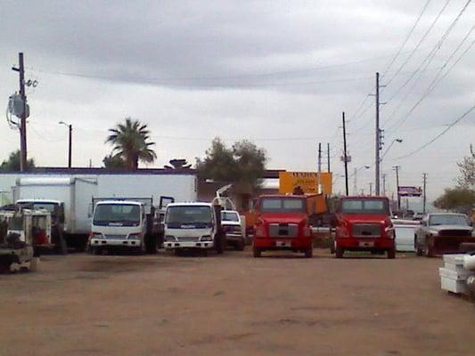 Isuzu NPR, NRR, C4500-7500 parts in inventory. FL series Freightliner parts also.