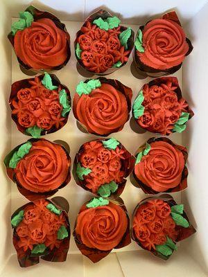 Our Valentine's Day Horchata Tres Leches Cupcakes with flower and rosette design.