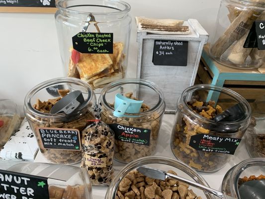 Doggy Treat Bar