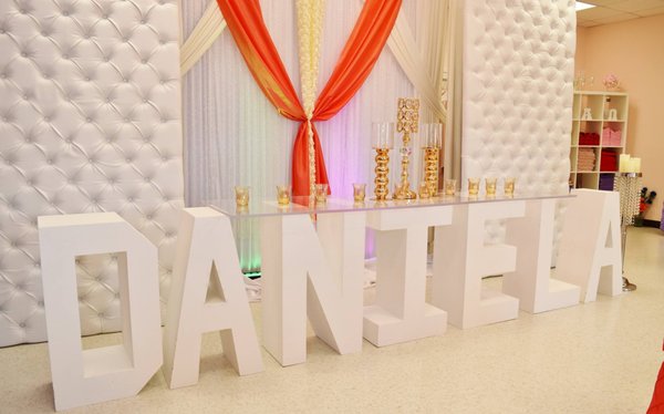 Daniela Event Design & Party Rentals