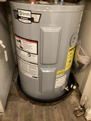 Brand new Water Heater Install 30 Gallon Lowboy Ripped out Old Existing.