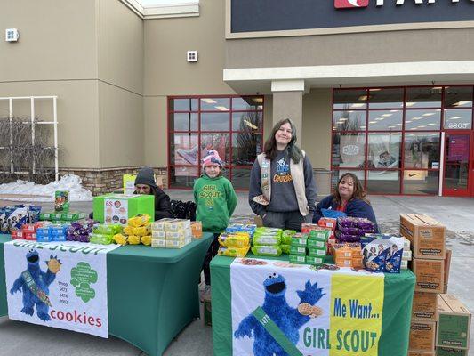 Girl Scouts and Moms selling cookies in south Reno.