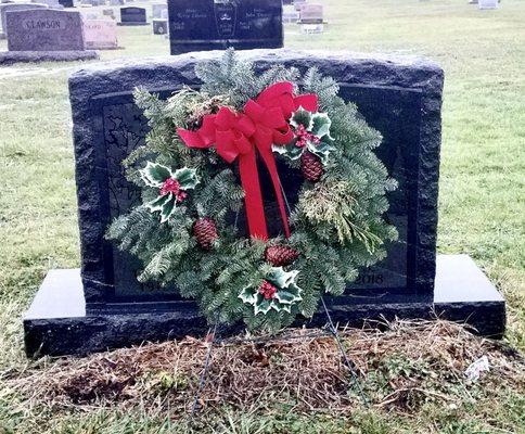 Graveside wreath