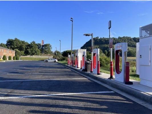 Atkins VA Tesla Supercharger #ontheroad #roadtrip #teslasupercharger #atkinsVA #preservefootprints