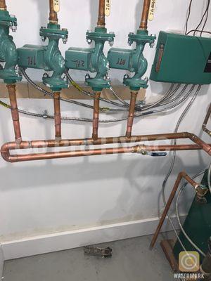 Hydronic Boiler System with zone pumps and primary loop