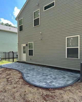 Grey pavers with dark border