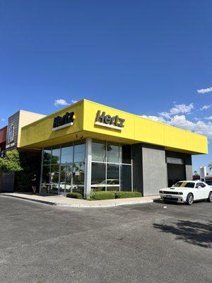 Hertz Car Rental - Las Vegas - West Sahara HLE