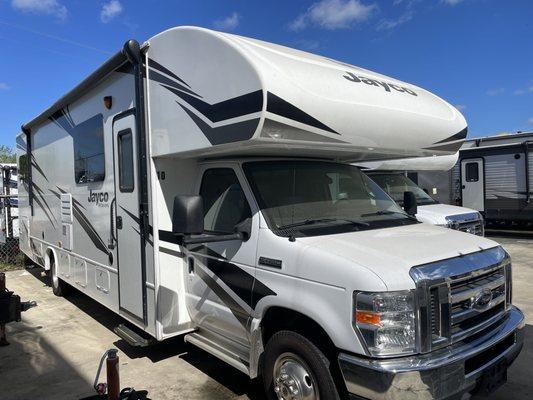 2020 Jayco RV, sleeps 10!