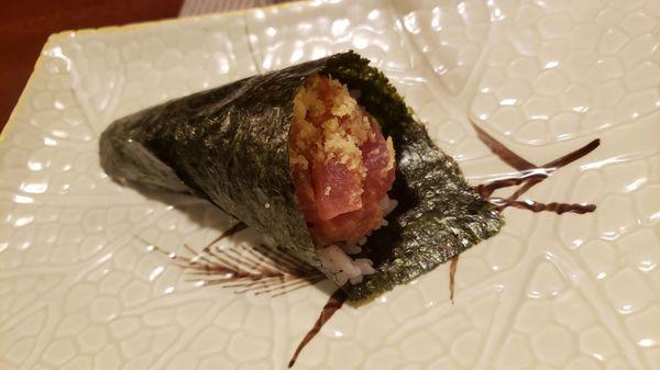 Spicy tuna hand roll