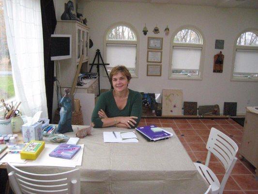 Ilana Hecht MSW. Therapist. specializing in Art Therapy