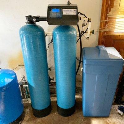 Dual water softener for soft water constantly, even when it's regenerating