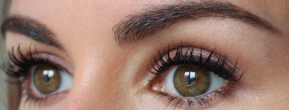 Brow Reconstruction, Henna, tinting and prefect design.