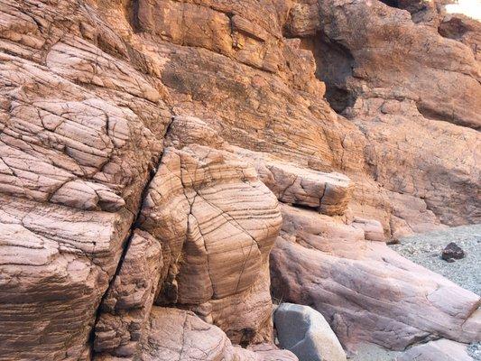 Rock formations (towards Sara's Crack)