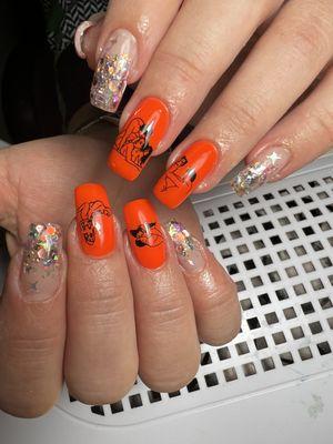 Nails studio by Victoria