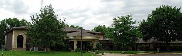 Front view of Shepherd of the Hills Lutheran Church