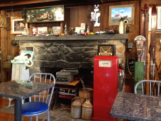 Neat little atmosphere with regional antiques to peruse as u eat your cool treat.