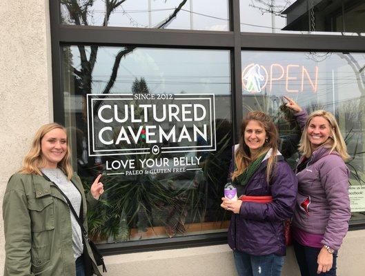 Visting the Cultured Caveman and eating Paleo!