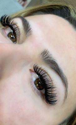 Volume lashes