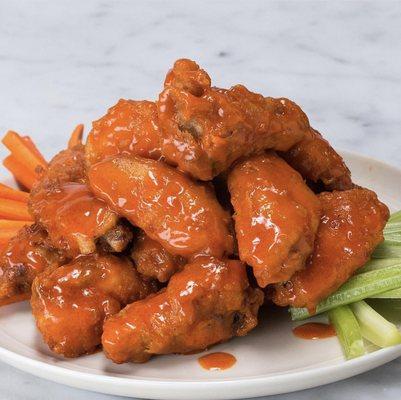 THE BEST BUFFALO WINGS IN TOWN