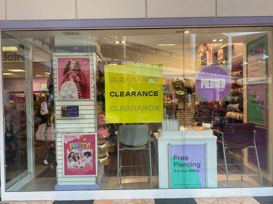 Claire's