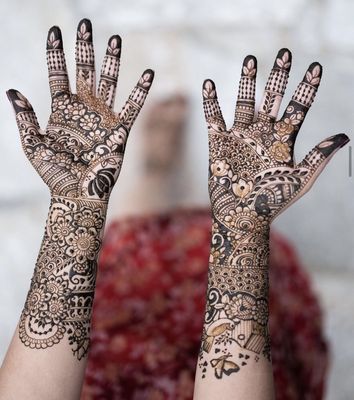 Bridal Henna with floral design