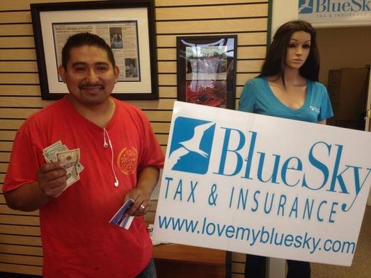 Our October Referral Grand Prize Winner, Raul came by to pick up his Ca$h! 
 Refer your friends and this could be you!!!