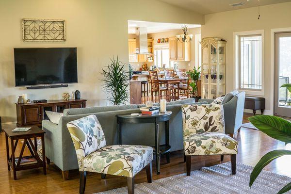 Inside The Mountain Vista, a favorite Lawson Construction in-house design. Notice the ample natural light.