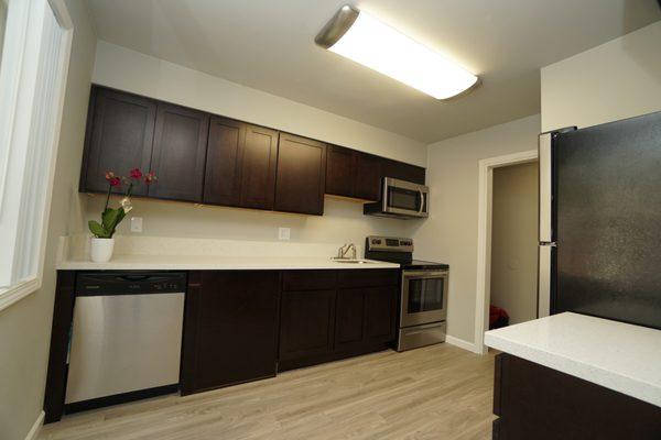 258 Evergreen Road, Brand New Remodeled Kitchen