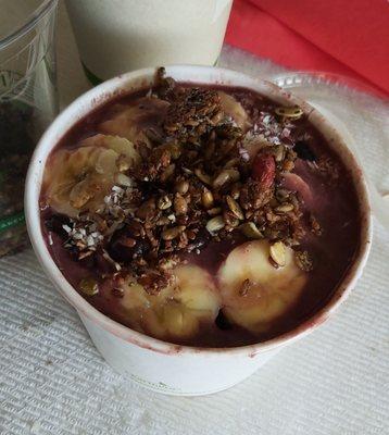 Acai bowl