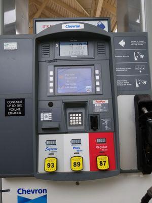 GLENLOCH CHEVRON GAS STATION in Peachtree City, Georgia.