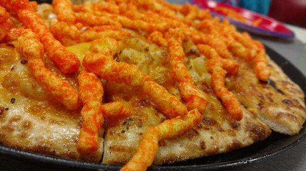 Cheetos Mac n Cheese Pizza