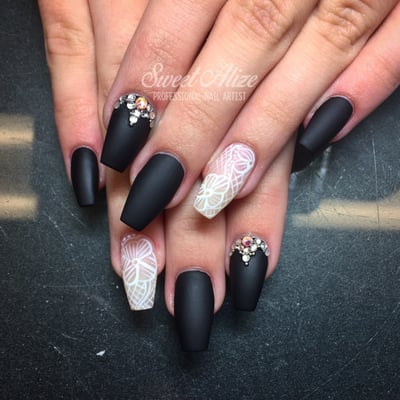 Nails by Kathy [Instagram @sweetalize]