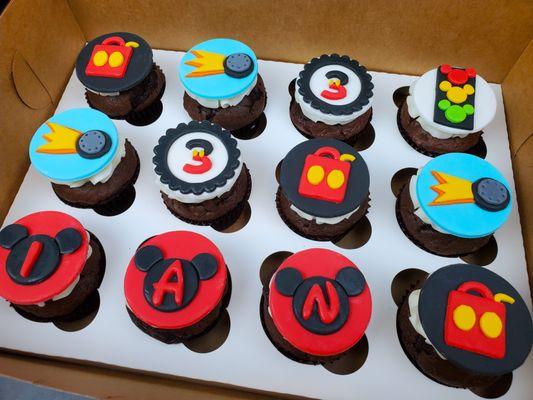 Mickey Mouse Roadster Cupcakes