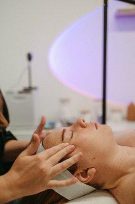 Sculpting Facial Massage