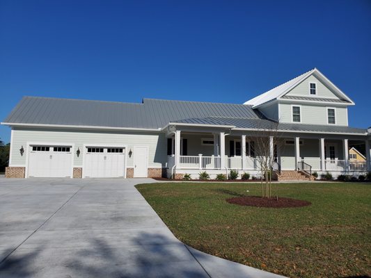 Standing Seam Metal Roofing - Silver