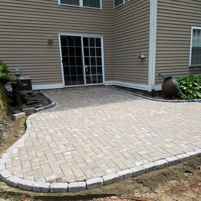 Curved patio installation