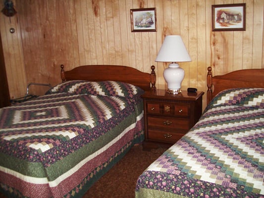 Windham NY Cave Mountain Motel Room with double beds