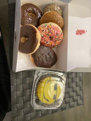 Delicious donuts with lots of variety!