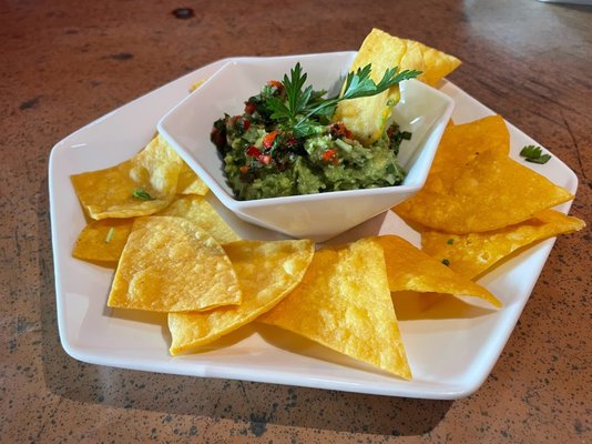 Guacamole con chips