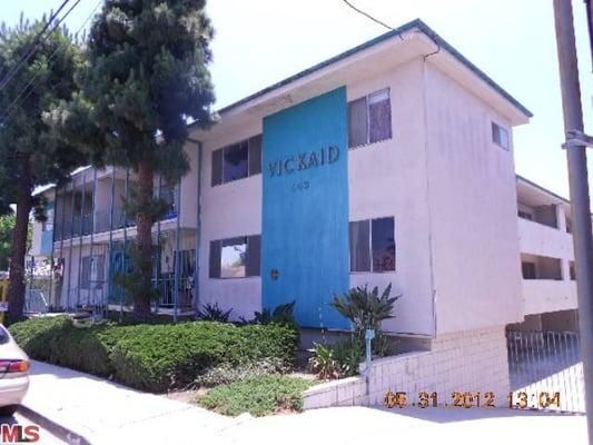 Inglewood condo with a low down payment through the HomePath program for a first-time buyer.  Such a nice family!