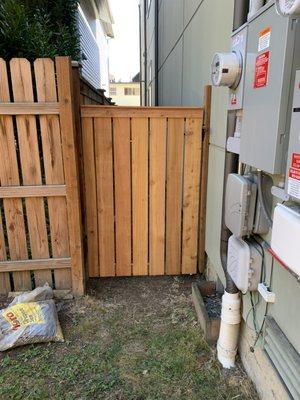 QA Handyman New Gate Install Cedar