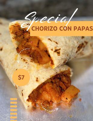 Papas con chorizo