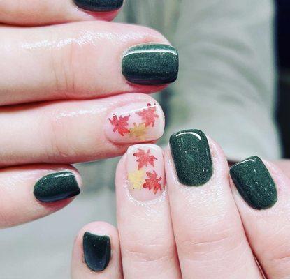 Autumn Nailspirations encapsulated leaves