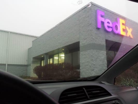 FedEx Ship Center