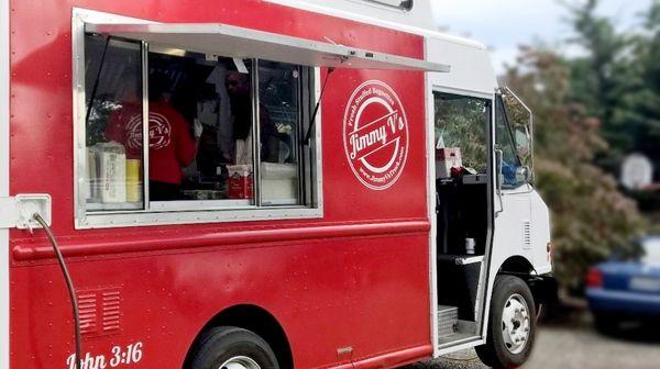 Food Truck - Vehicle Graphics and Lettering by New Signs & Wonders. - Bothell, WA