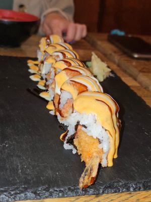 Shrimp tempura spicy tuna roll