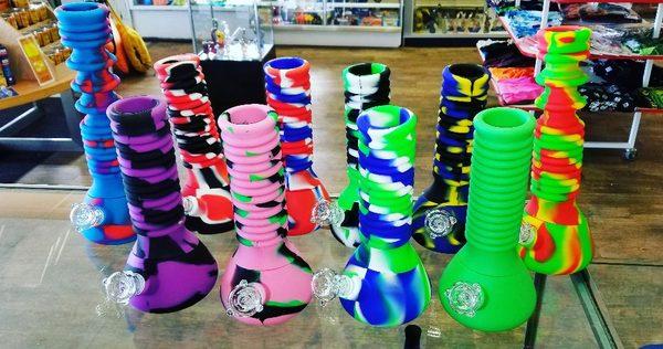 Expandable silicone water pipes.