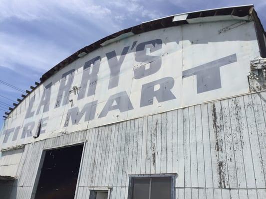 Larry's Tire Mart