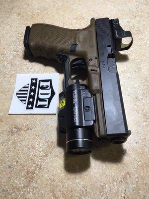 Glock 17 Gen 4 FDE with Burris Fastfire and Surefire TLR2-S