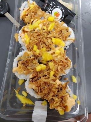 spicy cali mango crunch roll